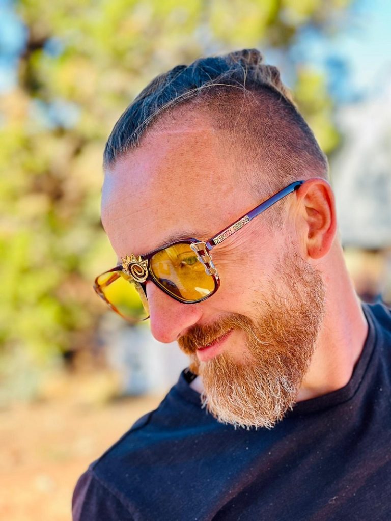 closeup-male-option2